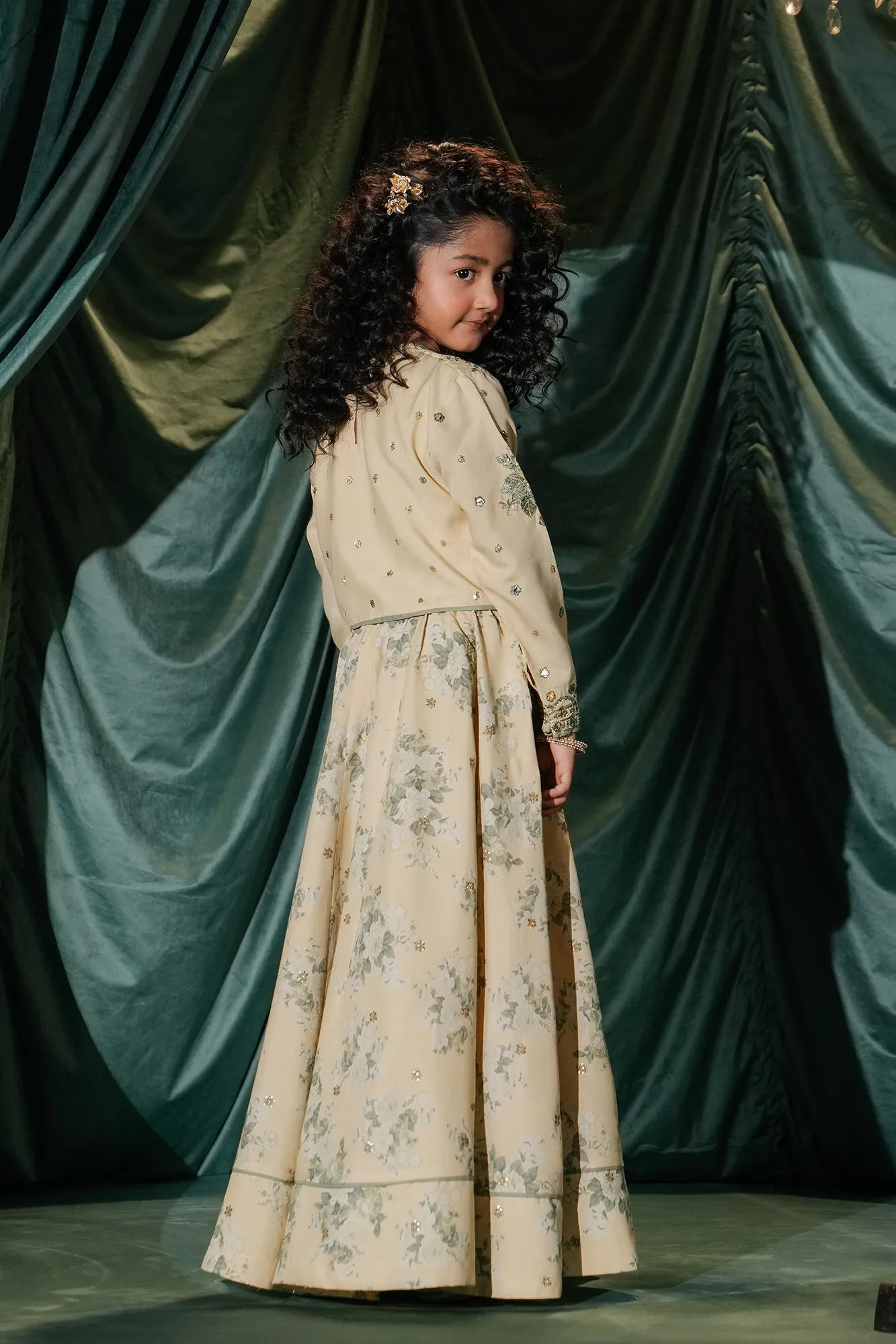 EMBROIDERED SUIT (E0091/415/110)