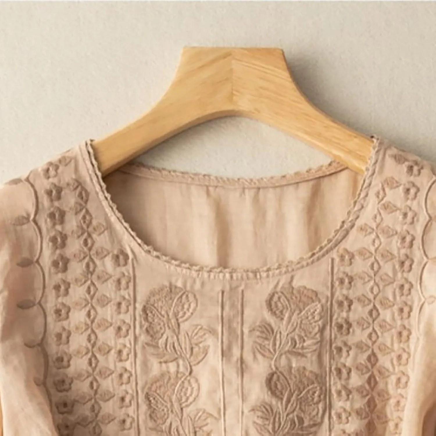 Linen Shirts for Women Summer 2025 Retro Embroidered 3/4 Sleeve Boho Tops Dressy Casual Blouses Teacher Loose Tunics