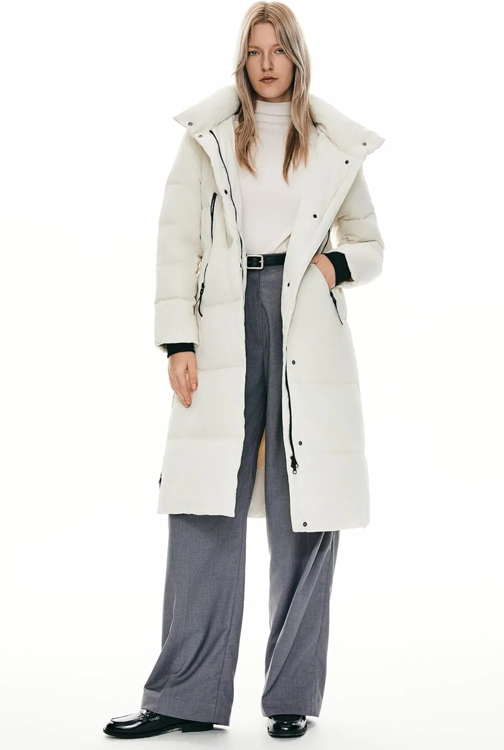Orolay Women's Thickened Long Down Jacket Winter Down Coat Hooded Puffer Jacket with Side Zipper