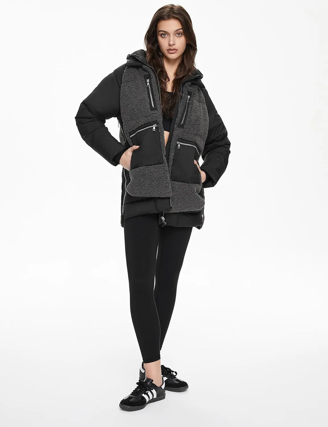 Orolay Women's Thickened Winter Down Coat Windproof Hooded Puffer Jacket with 6 Pockets