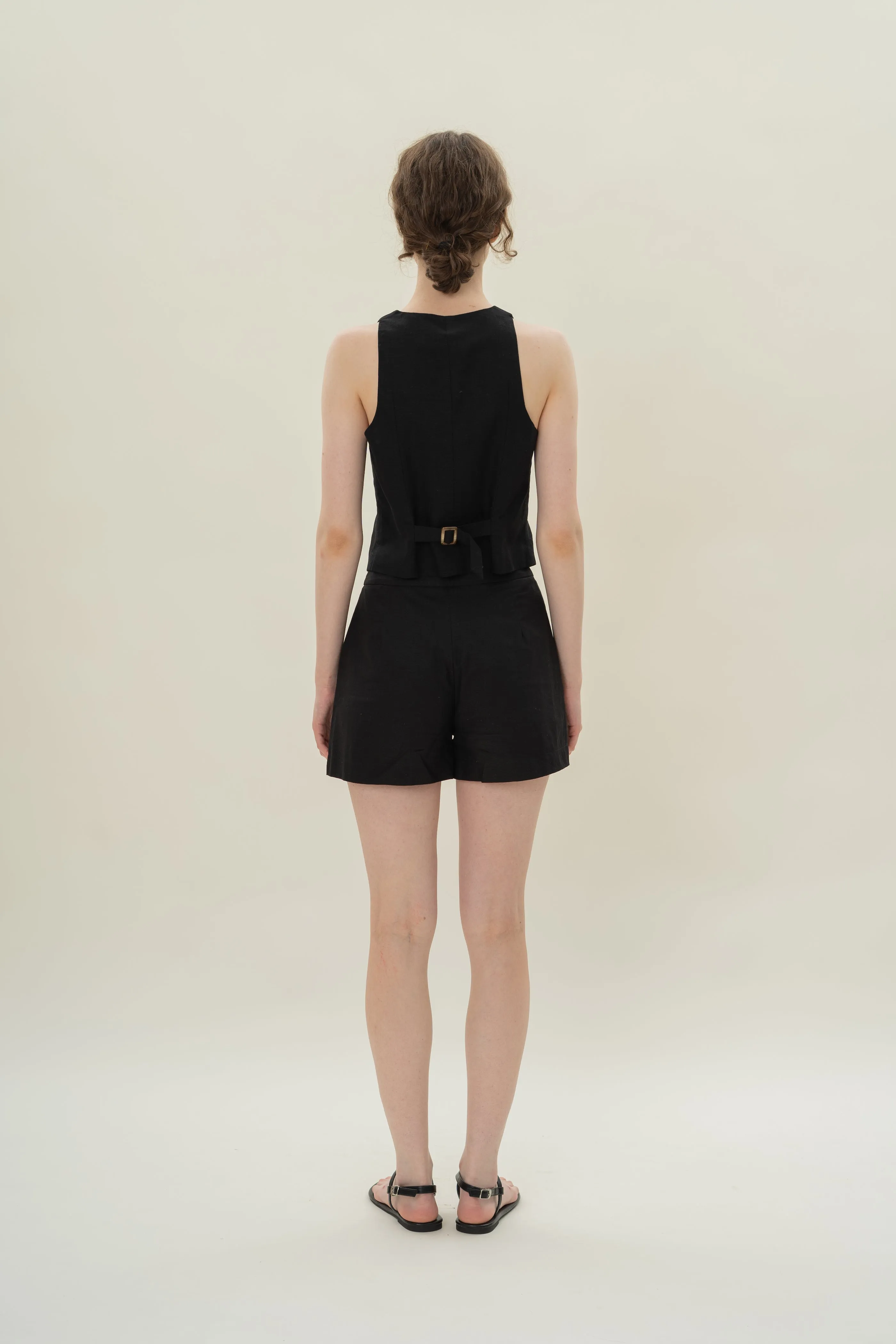 Relaxed Textured Linen Shorts in Black