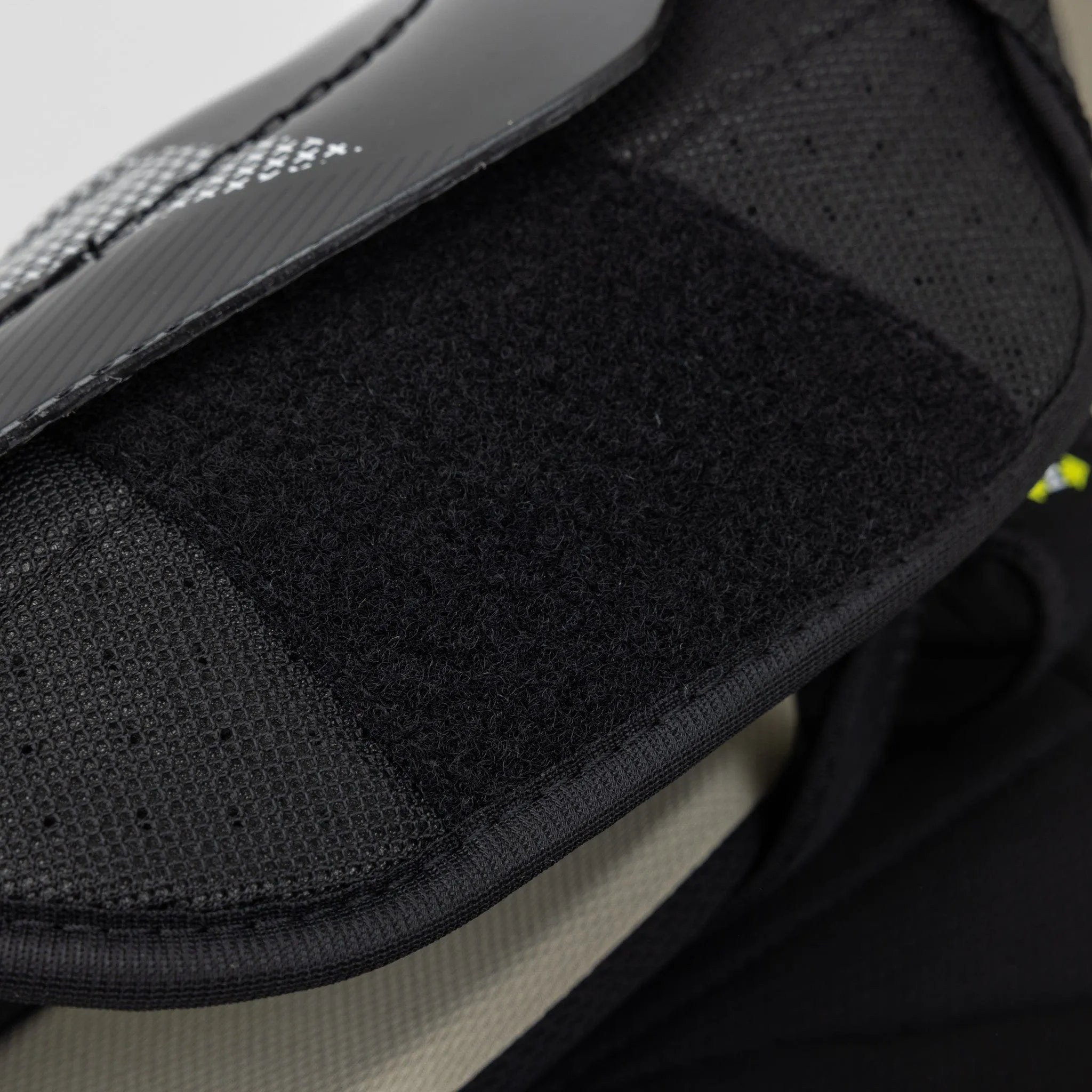Warrior Alpha Pro Senior Hockey Shin Guards
