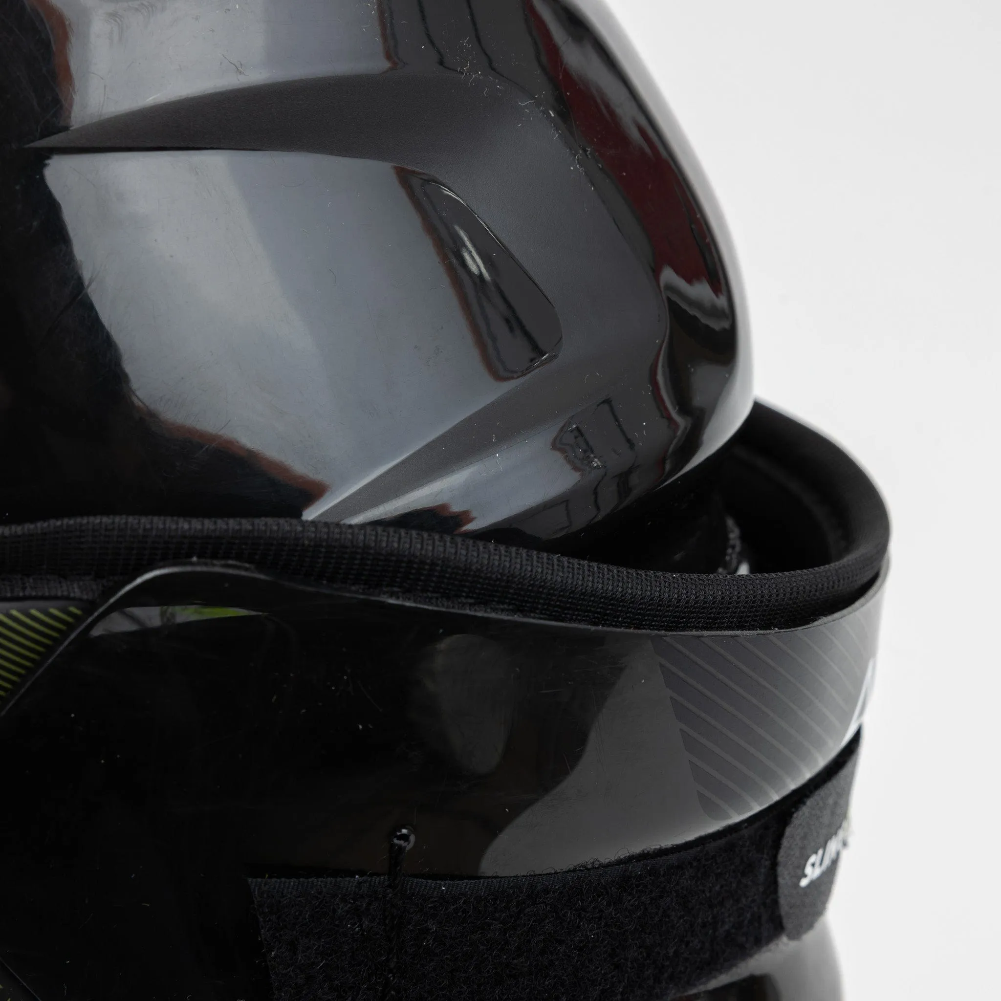 Warrior Alpha Pro Senior Hockey Shin Guards