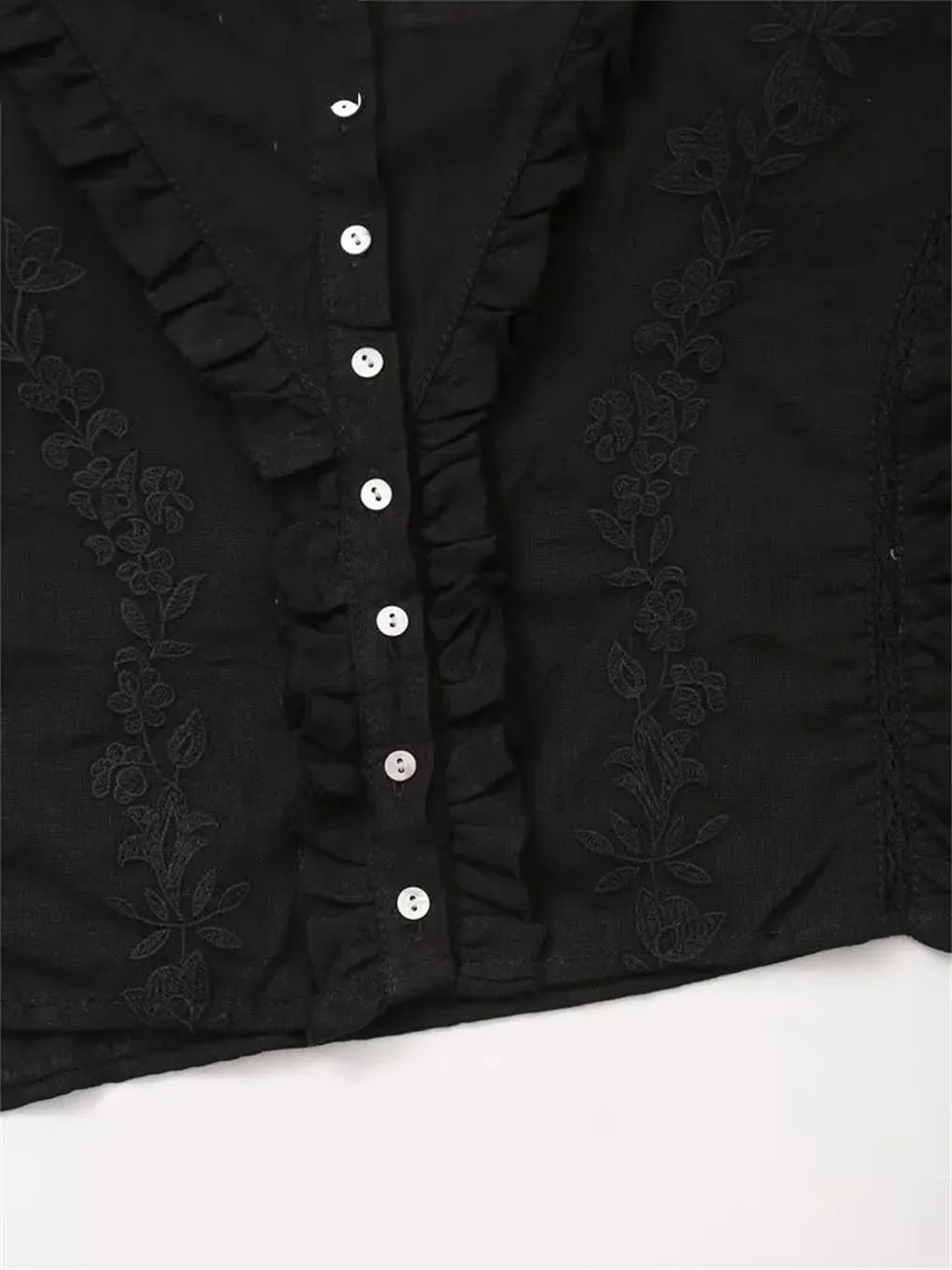 Women's Lace Panel Floral Embroidery Single Breasted Short Camisole